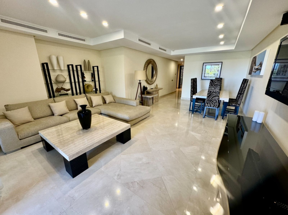 2 bedroom Apartments for sale in Puerto Banús – R4789012 2 bedroom Apartments for sale in Puerto Banús – R4789012