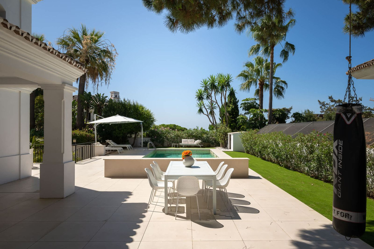 Villas de 6 dormitorios en venta en Marbesa – R5219554 Villas de 6 dormitorios en venta en Marbesa – R5219554