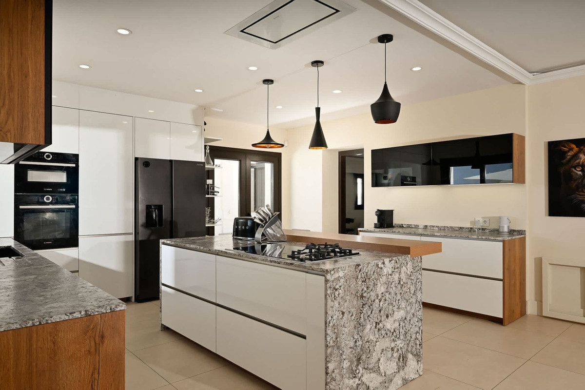 Villas de 6 dormitorios en venta en Marbesa – R5219554 Villas de 6 dormitorios en venta en Marbesa – R5219554