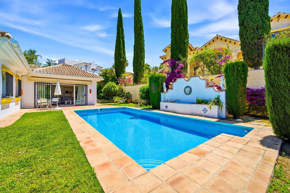 2 bedroom Villas for sale in Benahavís – R5423383 2 bedroom Villas for sale in Benahavís – R5423383