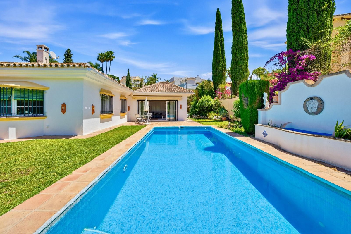 2 bedroom Villas for sale in Benahavís – R5423383 2 bedroom Villas for sale in Benahavís – R5423383