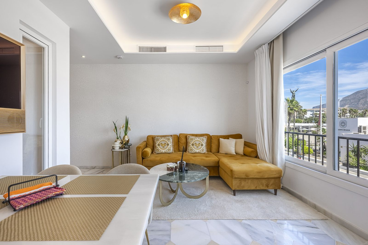 2 bedroom Penthouses for sale in Puerto Banús – R5141020 2 bedroom Penthouses for sale in Puerto Banús – R5141020