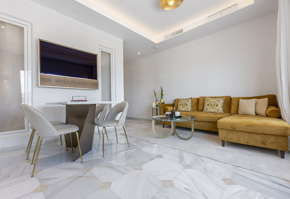 2 bedroom Penthouses for sale in Puerto Banús – R5141020 2 bedroom Penthouses for sale in Puerto Banús – R5141020