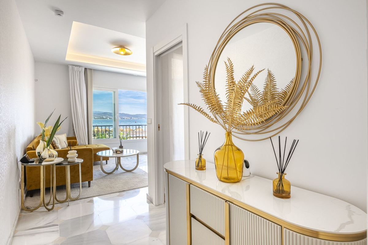 2 bedroom Penthouses for sale in Puerto Banús – R5141020 2 bedroom Penthouses for sale in Puerto Banús – R5141020
