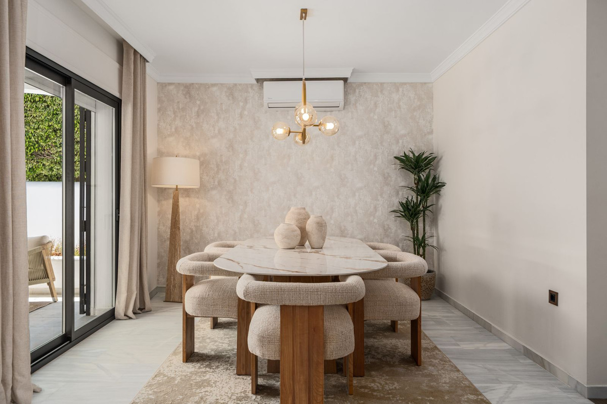 6 bedroom Villas for sale in Puerto Banús – R5430589 6 bedroom Villas for sale in Puerto Banús – R5430589