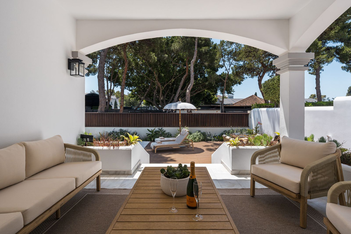 6 bedroom Villas for sale in Puerto Banús – R5430589 6 bedroom Villas for sale in Puerto Banús – R5430589