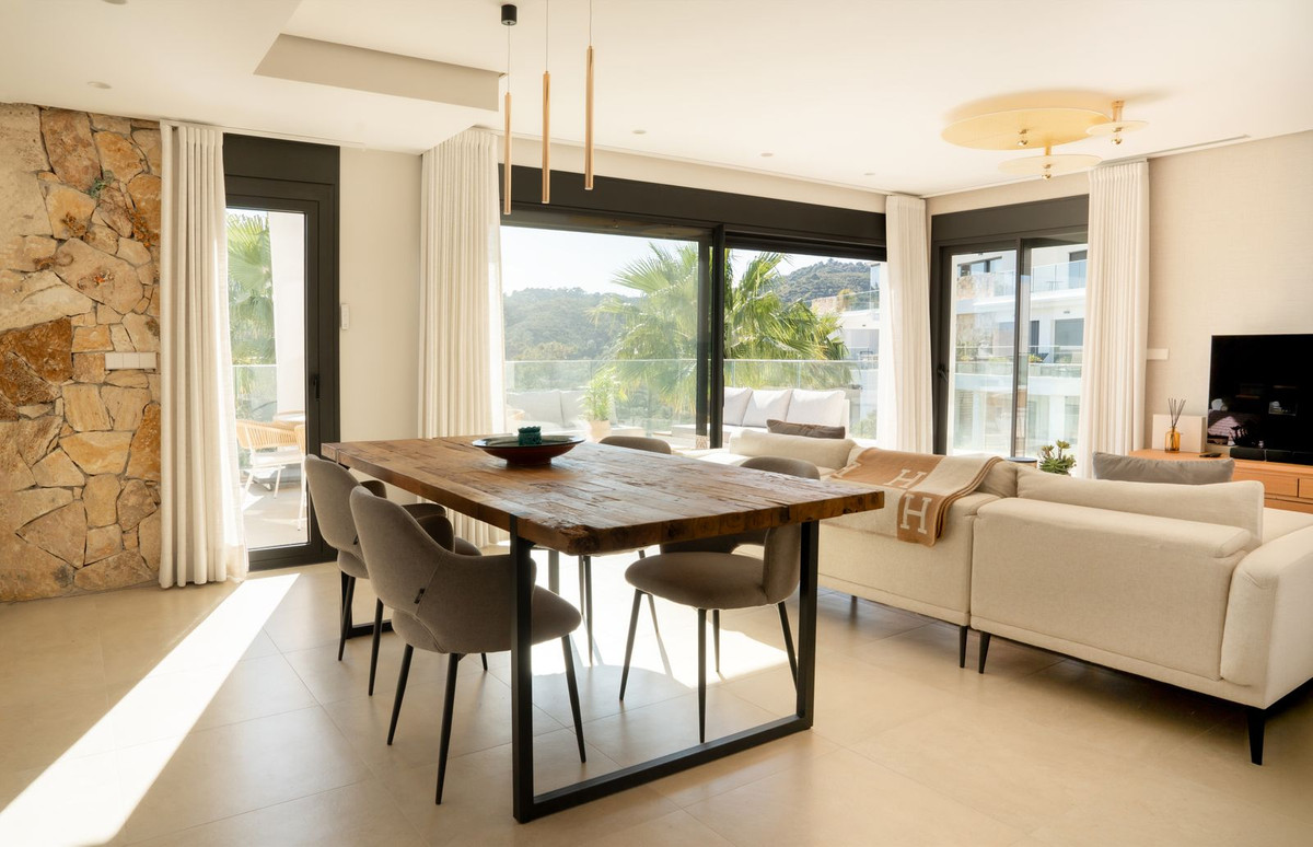 3 bedroom Apartments for sale in Selwo – R5348116 3 bedroom Apartments for sale in Selwo – R5348116
