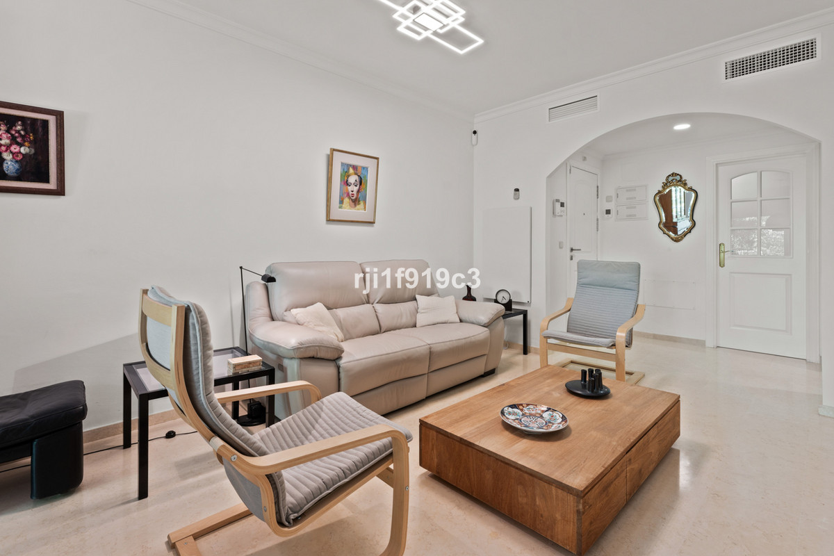 2 bedroom Apartments for sale in Elviria – R5384050 2 bedroom Apartments for sale in Elviria – R5384050