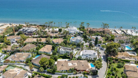 7 bedroom Semi-detached for sale in Los Monteros – R5122906