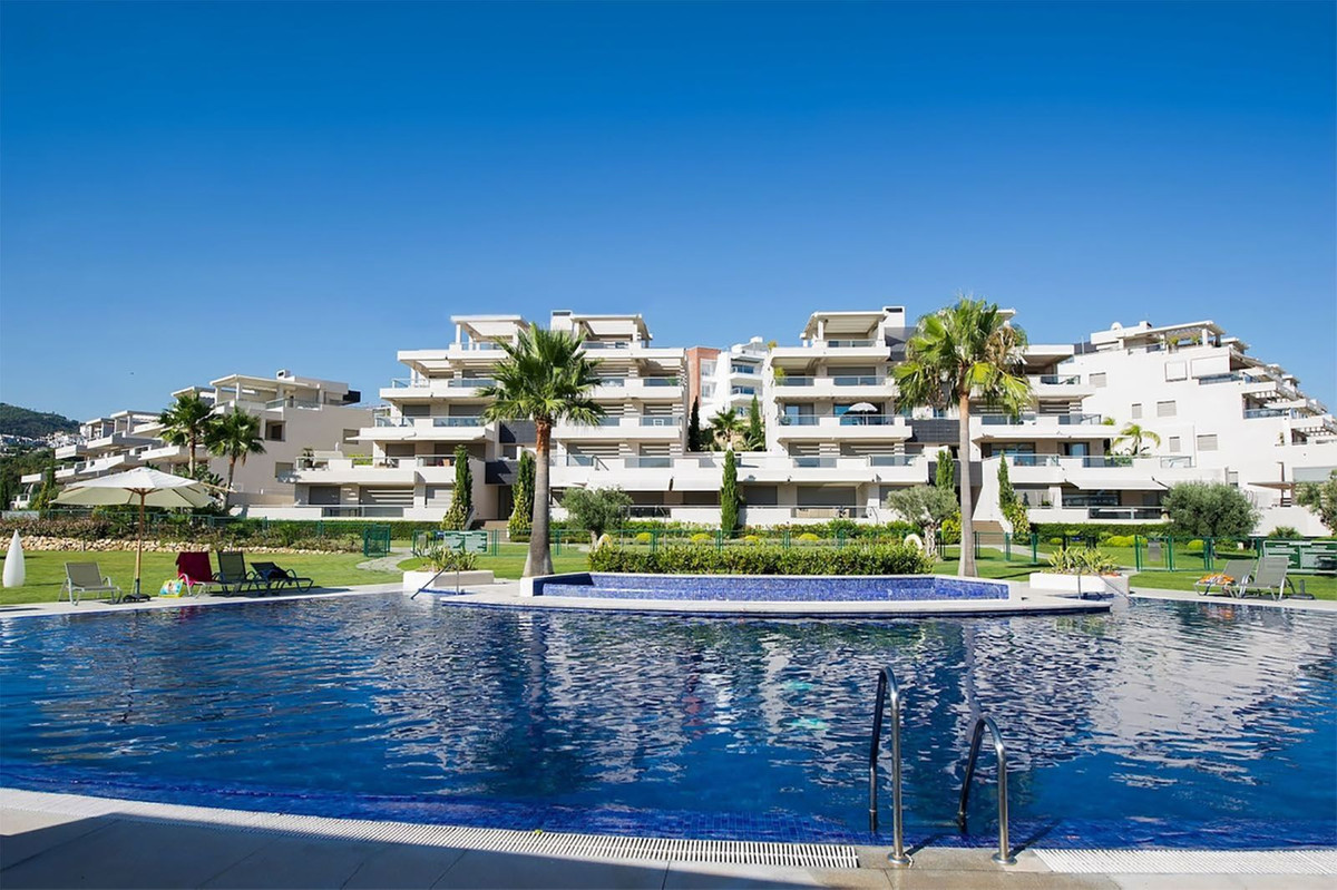 Apartamentos de 3 dormitorios en venta en Benahavís – R5380996 Apartamentos de 3 dormitorios en venta en Benahavís – R5380996