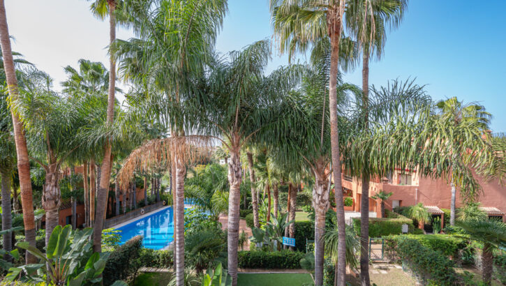 Adosados de 3 dormitorios en venta en Milla de Oro – R5440822 Adosados de 3 dormitorios en venta en Milla de Oro – R5440822 en