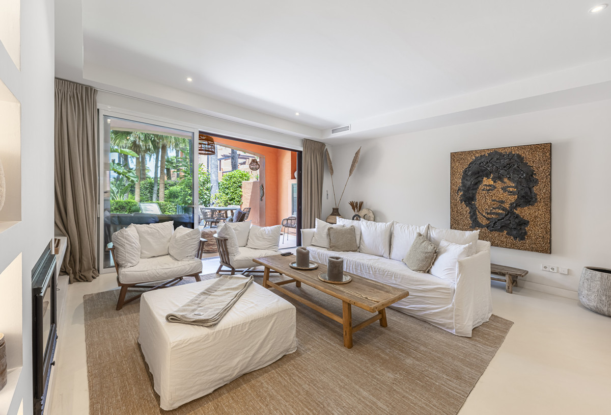 Adosados de 3 dormitorios en venta en Milla de Oro – R5440822 Adosados de 3 dormitorios en venta en Milla de Oro – R5440822