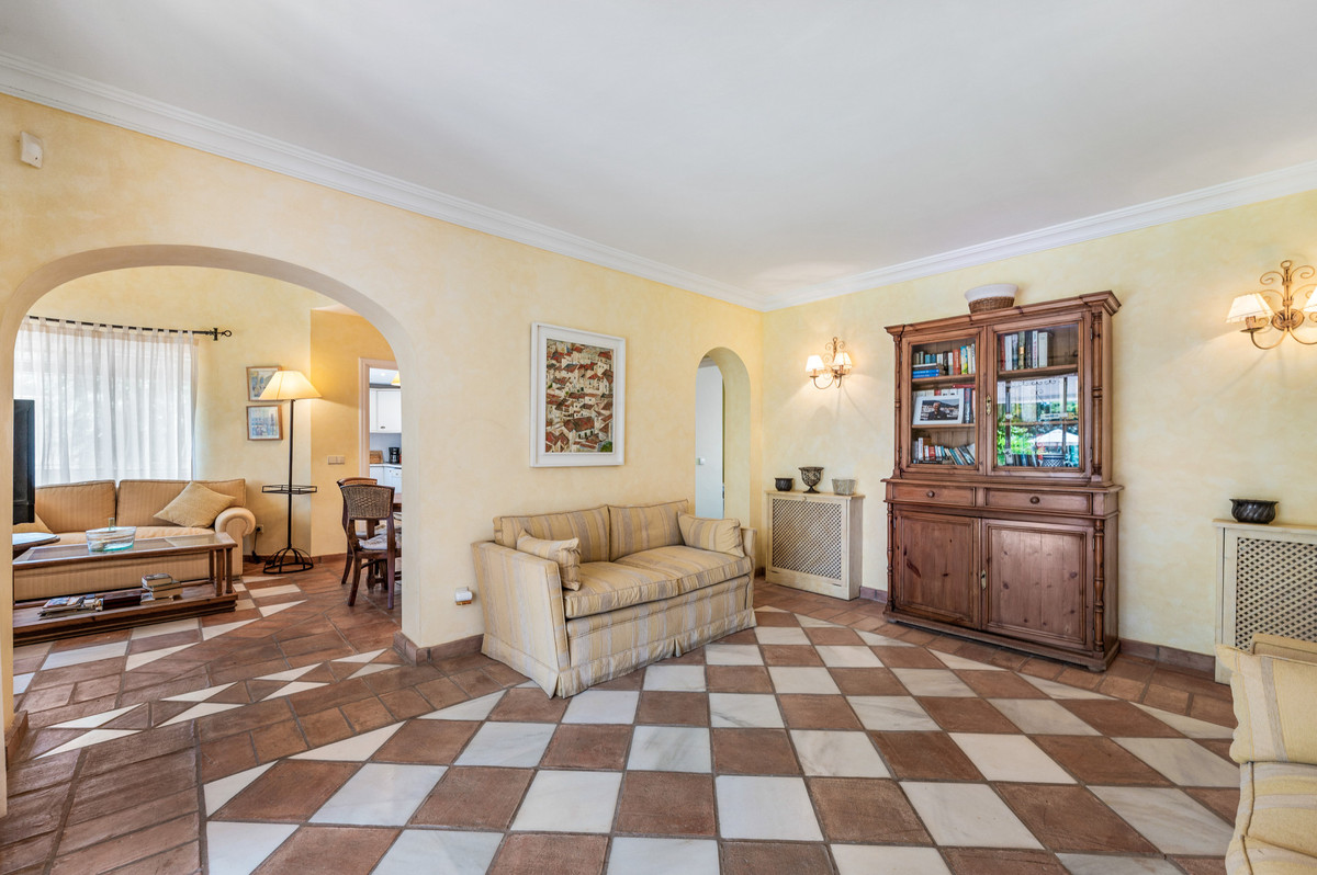 Villas de 5 dormitorios en venta en San Pedro de Alcántara – R5397121 Villas de 5 dormitorios en venta en San Pedro de Alcántara – R5397121