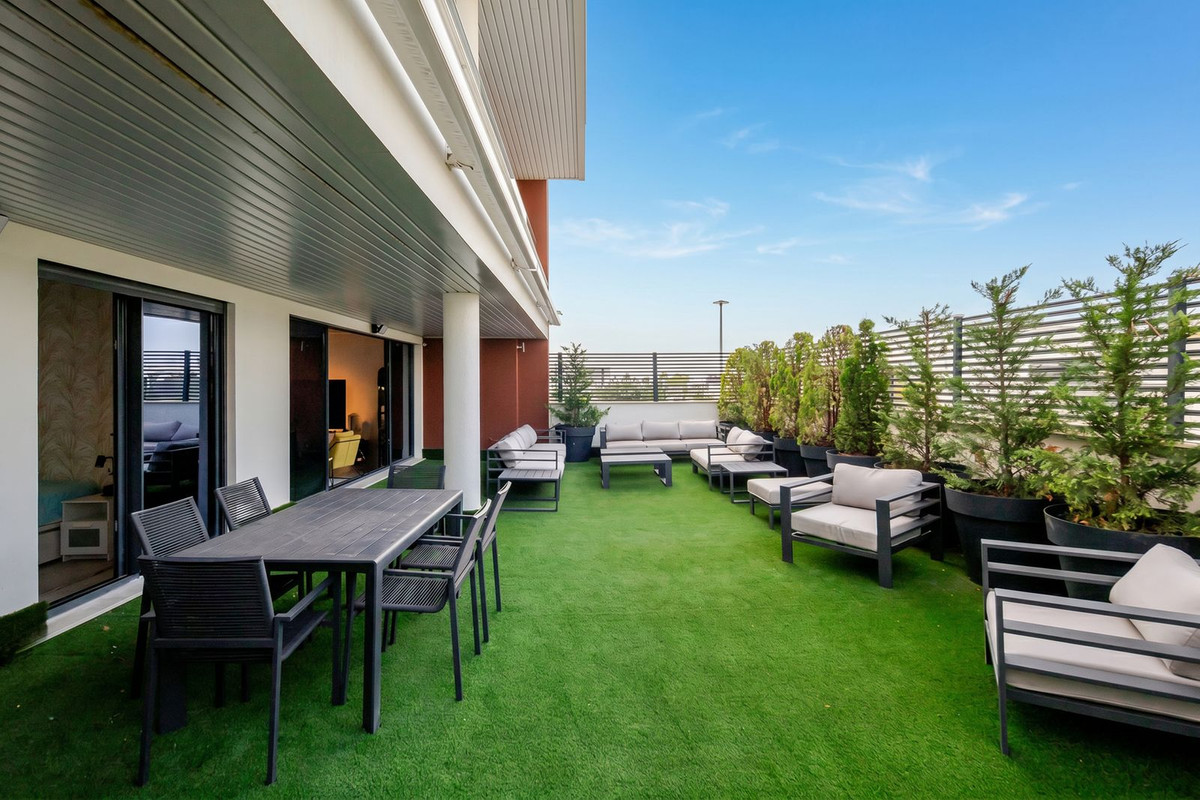 Apartamentos de 3 dormitorios en venta en Benahavís – R5438596 Apartamentos de 3 dormitorios en venta en Benahavís – R5438596