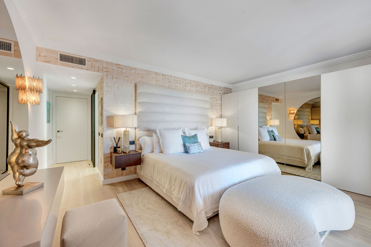 Apartamentos de 4 dormitorios en venta en Nueva Andalucía – R5242261 Apartamentos de 4 dormitorios en venta en Nueva Andalucía – R5242261