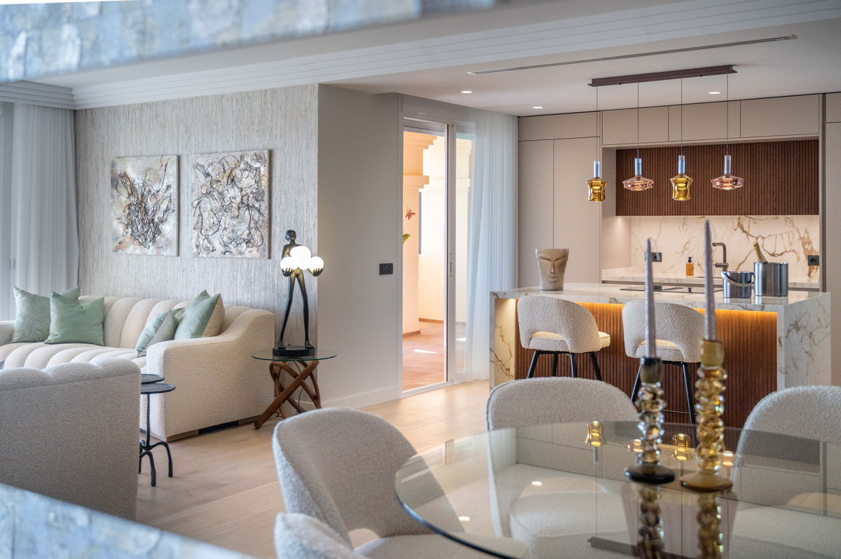 Apartamentos de 4 dormitorios en venta en Nueva Andalucía – R5242261 Apartamentos de 4 dormitorios en venta en Nueva Andalucía – R5242261