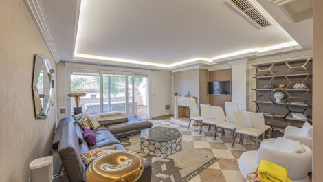 Apartamentos de 3 dormitorios en venta en Nueva Andalucía – R5321179