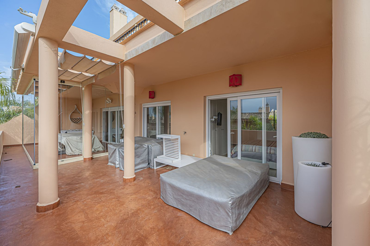 Apartamentos de 3 dormitorios en venta en Nueva Andalucía – R5321179 Apartamentos de 3 dormitorios en venta en Nueva Andalucía – R5321179