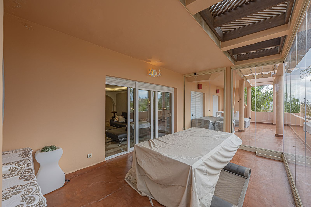 Apartamentos de 3 dormitorios en venta en Nueva Andalucía – R5321179 Apartamentos de 3 dormitorios en venta en Nueva Andalucía – R5321179