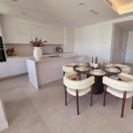 Apartamentos de 4 dormitorios en venta en Marbella – R5309509 Apartamentos de 4 dormitorios en venta en Marbella – R5309509