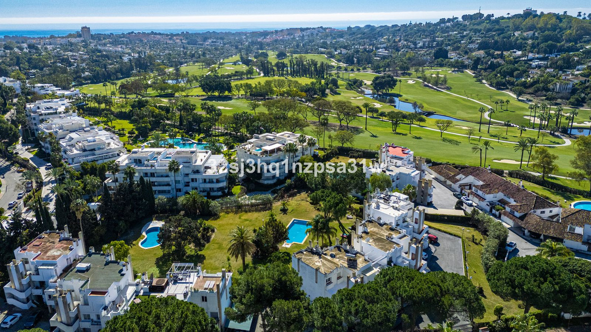 Aticos de 3 dormitorios en venta en Nueva Andalucía – R5308744 Aticos de 3 dormitorios en venta en Nueva Andalucía – R5308744