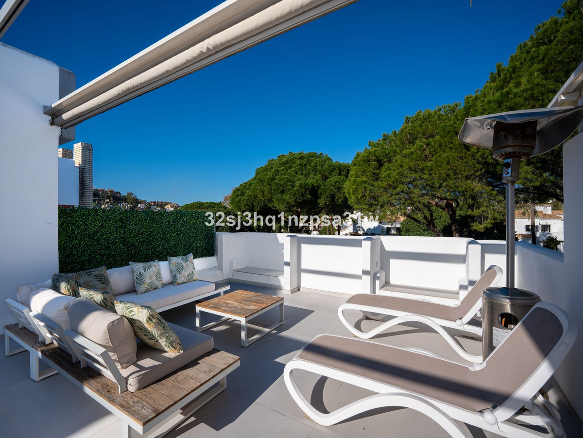 Aticos de 3 dormitorios en venta en Nueva Andalucía – R5308744 Aticos de 3 dormitorios en venta en Nueva Andalucía – R5308744