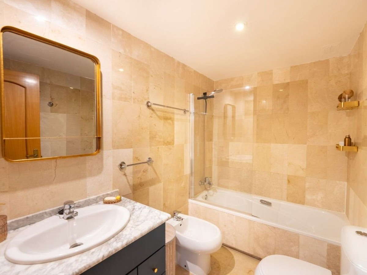 Aticos de 2 dormitorios en venta en Guadalmina Alta – R5447209 Aticos de 2 dormitorios en venta en Guadalmina Alta – R5447209