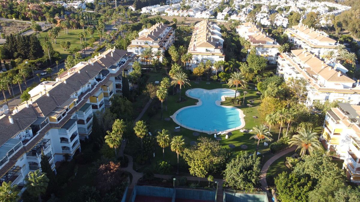 Apartamentos de 2 dormitorios en venta en Nueva Andalucía – R5211592 Apartamentos de 2 dormitorios en venta en Nueva Andalucía – R5211592
