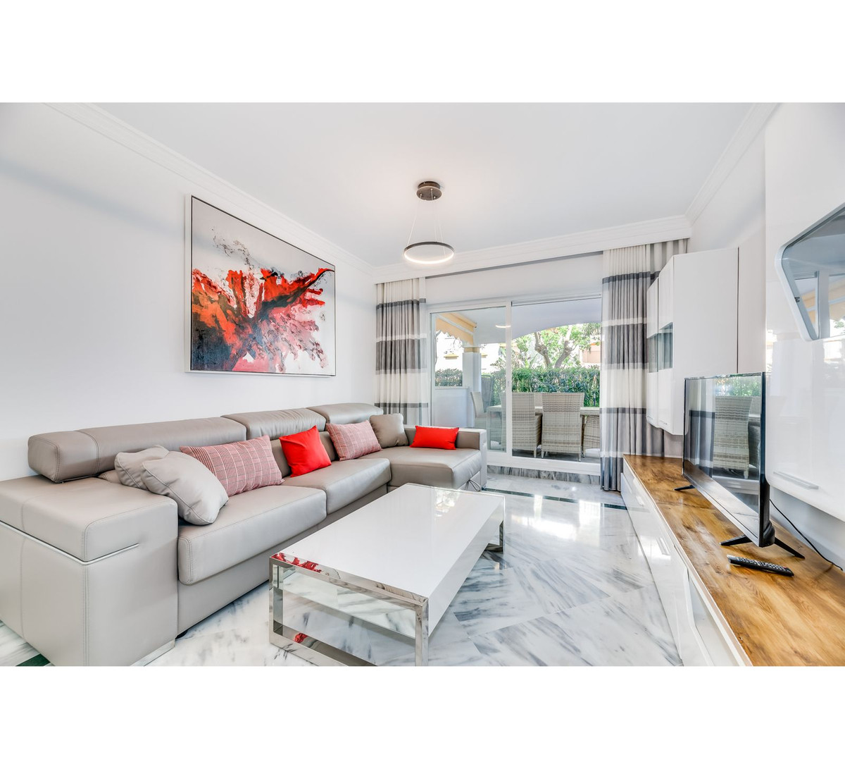 Apartamentos de 2 dormitorios en venta en Nueva Andalucía – R5211592 Apartamentos de 2 dormitorios en venta en Nueva Andalucía – R5211592