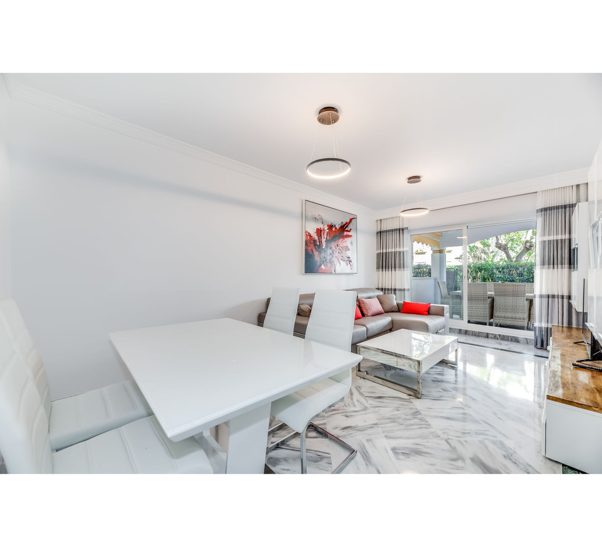Apartamentos de 2 dormitorios en venta en Nueva Andalucía – R5211592 Apartamentos de 2 dormitorios en venta en Nueva Andalucía – R5211592