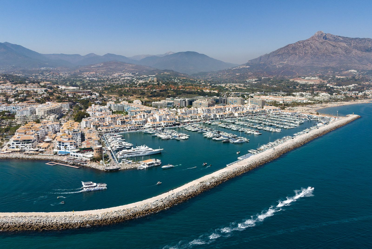 Apartamentos de 2 dormitorios en venta en Puerto Banús – R4804387 Apartamentos de 2 dormitorios en venta en Puerto Banús – R4804387