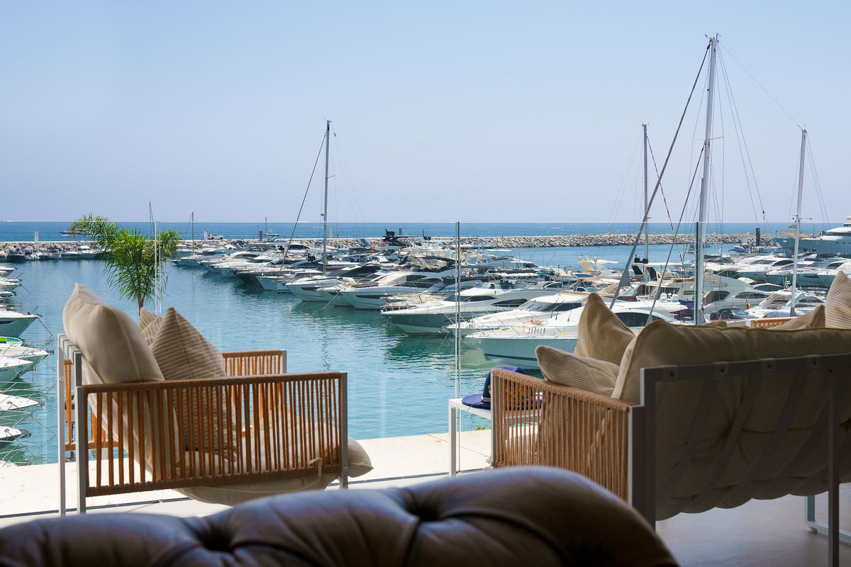 Apartamentos de 2 dormitorios en venta en Puerto Banús – R4804387 Apartamentos de 2 dormitorios en venta en Puerto Banús – R4804387