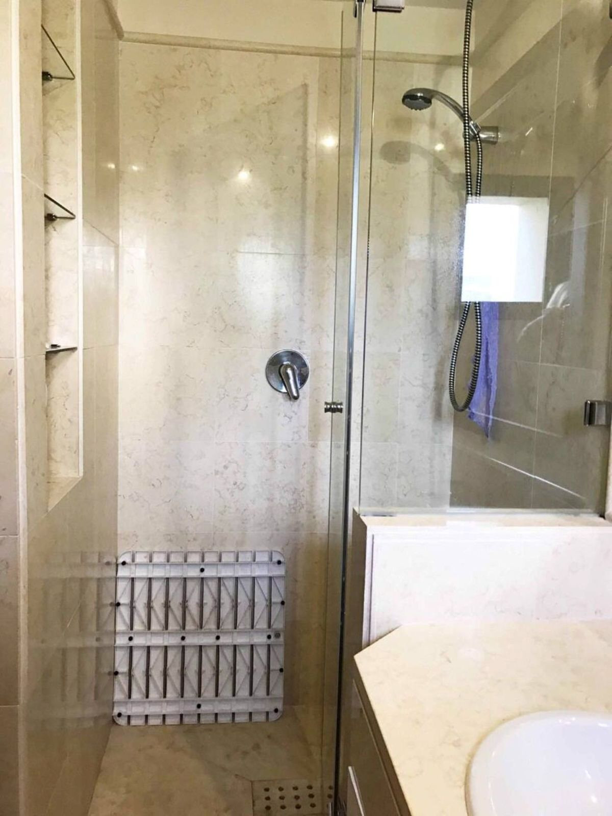 Apartamentos de 3 dormitorios en venta en Benahavís – R5330401 Apartamentos de 3 dormitorios en venta en Benahavís – R5330401