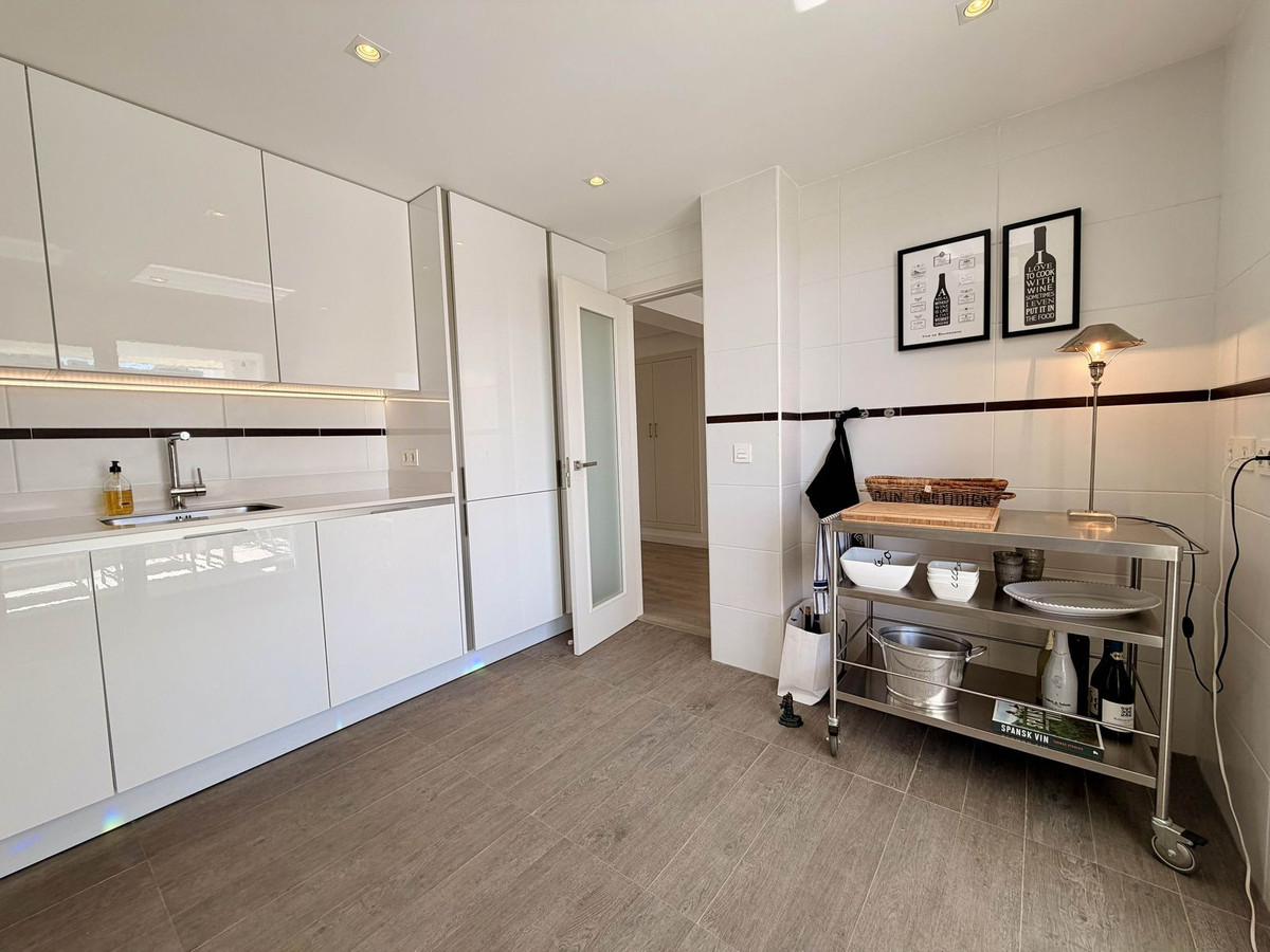 Apartamentos de 3 dormitorios en venta en Benahavís – R5364043 Apartamentos de 3 dormitorios en venta en Benahavís – R5364043
