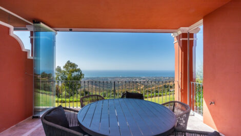 2 bedroom Apartments for sale in La Mairena – R5201932