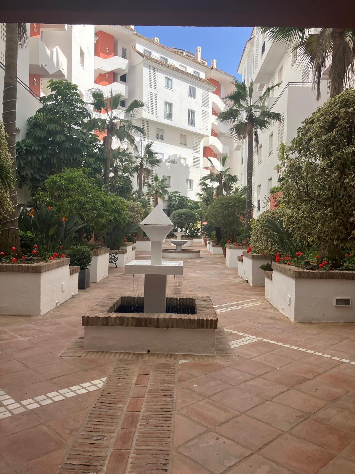 2 bedroom Apartments for sale in Puerto Banús – R5362108 2 bedroom Apartments for sale in Puerto Banús – R5362108