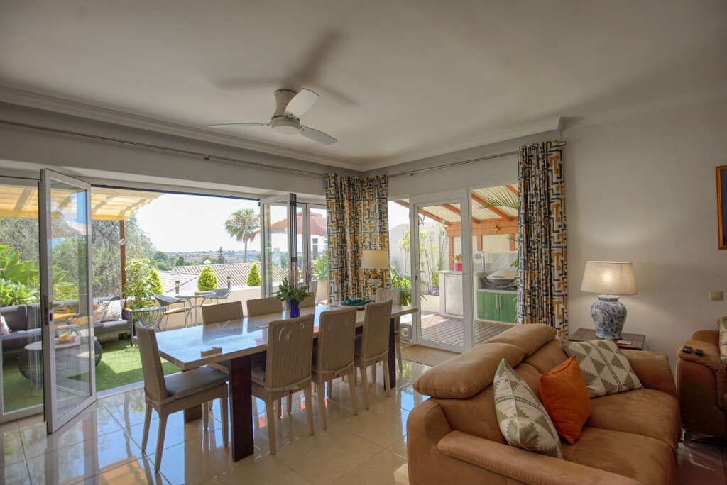 4 bedroom Townhouses for sale in Nueva Andalucía – R5432911 4 bedroom Townhouses for sale in Nueva Andalucía – R5432911