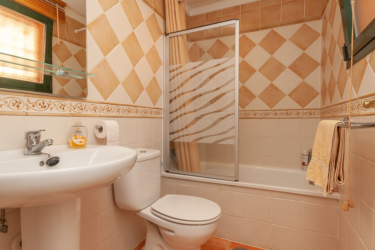 3 bedroom Apartments for sale in Elviria – R5441302 3 bedroom Apartments for sale in Elviria – R5441302
