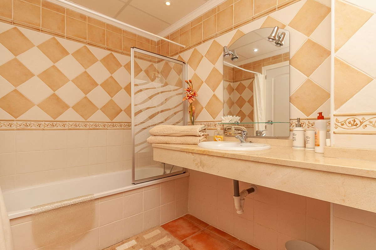 3 bedroom Apartments for sale in Elviria – R5441302 3 bedroom Apartments for sale in Elviria – R5441302