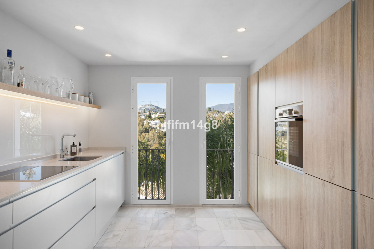 Apartamentos de 3 dormitorios en venta en Benahavís – R5337460 Apartamentos de 3 dormitorios en venta en Benahavís – R5337460