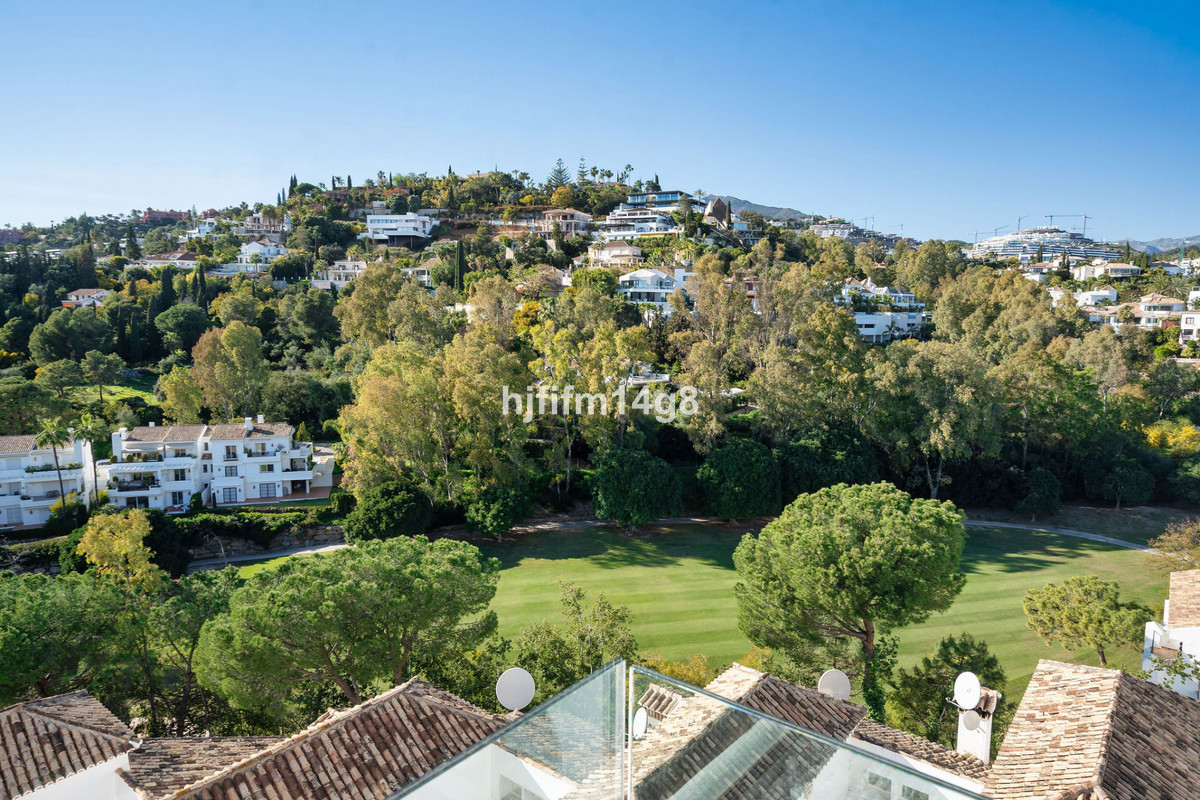 Apartamentos de 3 dormitorios en venta en Benahavís – R5337460 Apartamentos de 3 dormitorios en venta en Benahavís – R5337460