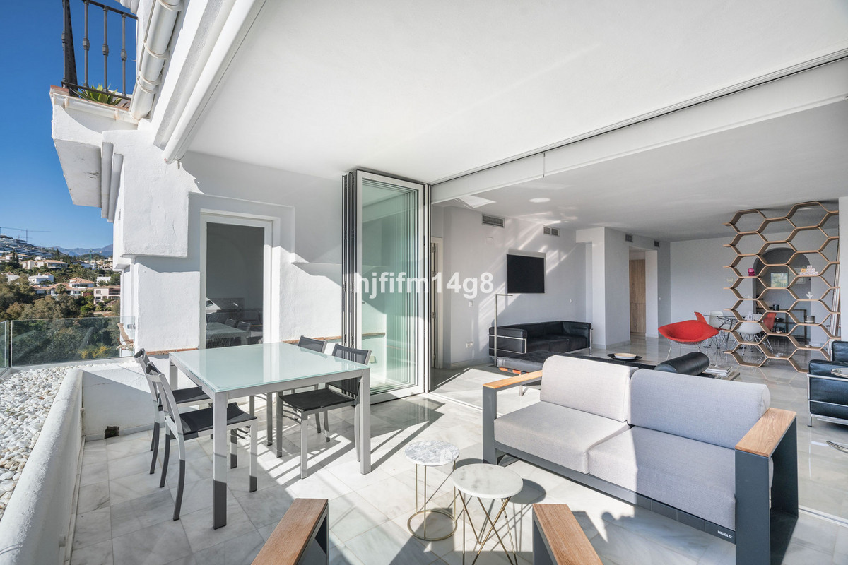 Apartamentos de 3 dormitorios en venta en Benahavís – R5337460 Apartamentos de 3 dormitorios en venta en Benahavís – R5337460