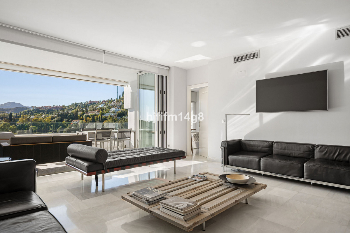 Apartamentos de 3 dormitorios en venta en Benahavís – R5337460 Apartamentos de 3 dormitorios en venta en Benahavís – R5337460