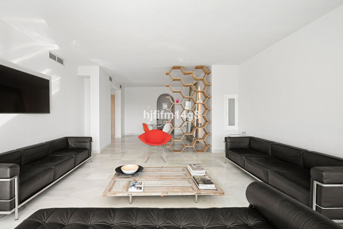 Apartamentos de 3 dormitorios en venta en Benahavís – R5337460 Apartamentos de 3 dormitorios en venta en Benahavís – R5337460