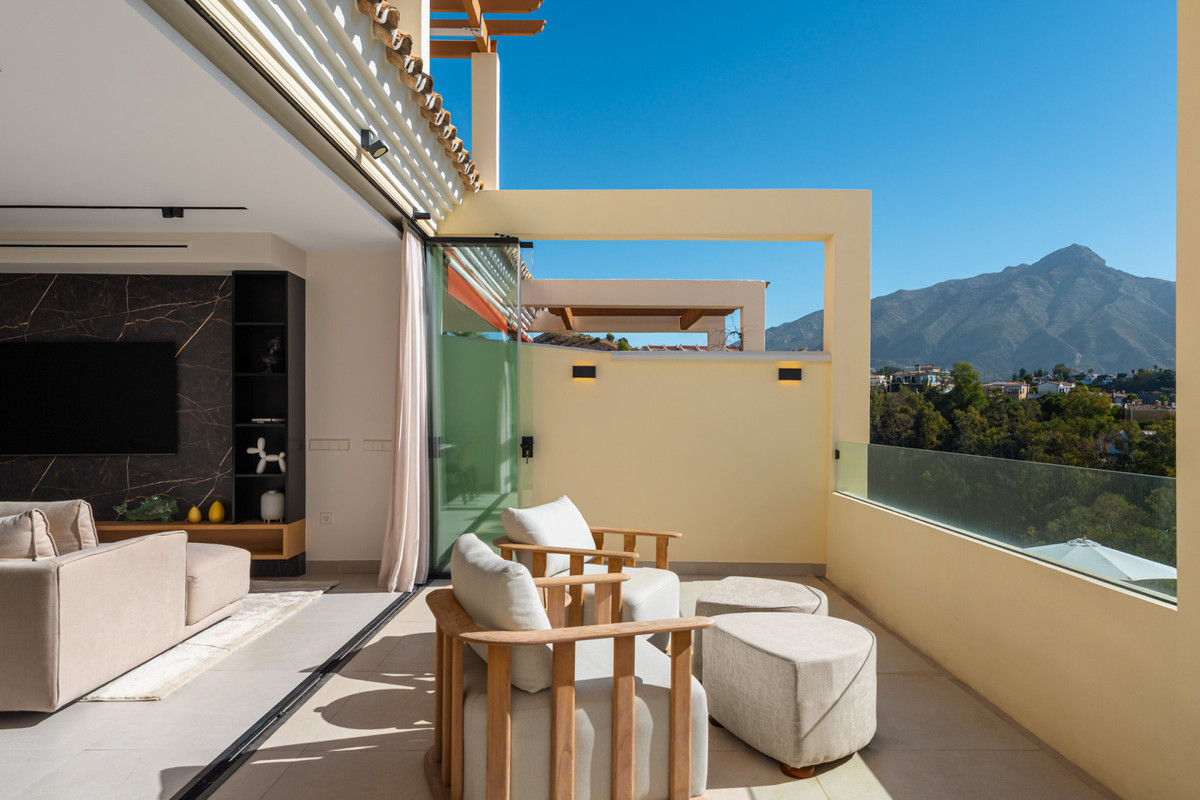 Apartamentos de 3 dormitorios en venta en Nueva Andalucía – R5145271 Apartamentos de 3 dormitorios en venta en Nueva Andalucía – R5145271