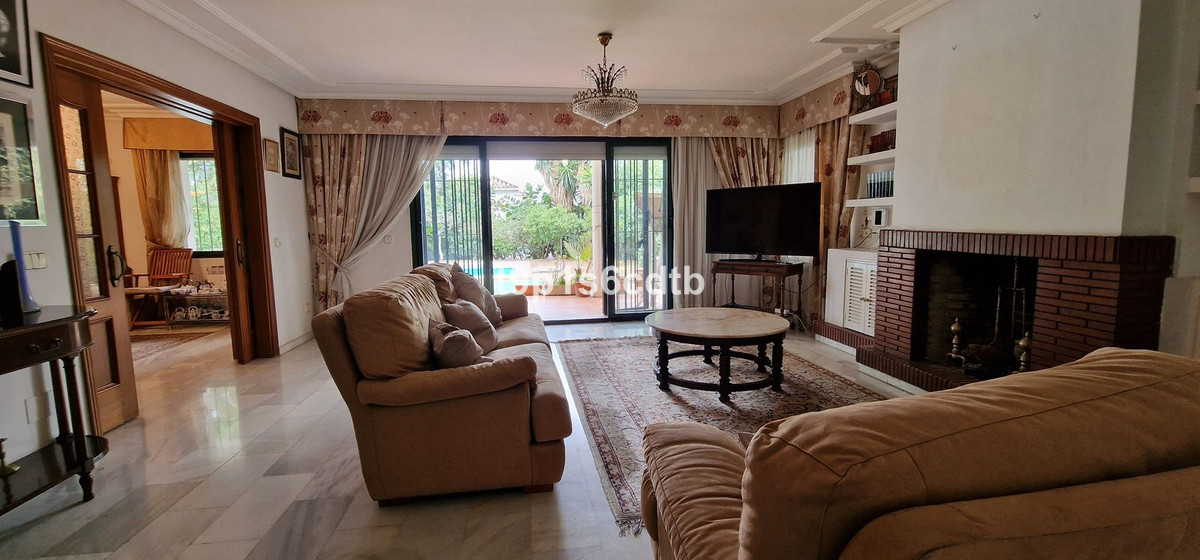 5 bedroom Villas for sale in Marbella – R5155129 5 bedroom Villas for sale in Marbella – R5155129