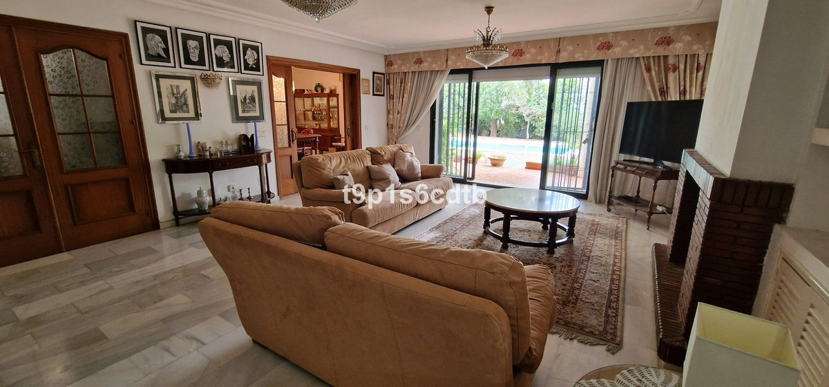 5 bedroom Villas for sale in Marbella – R5155129 5 bedroom Villas for sale in Marbella – R5155129