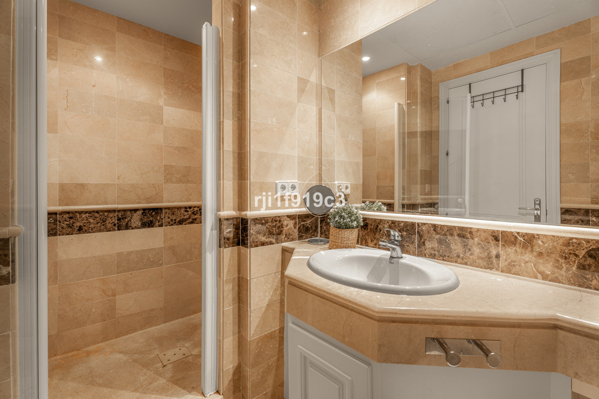 3 bedroom Apartments for sale in Elviria Hills – R5124259 3 bedroom Apartments for sale in Elviria Hills – R5124259