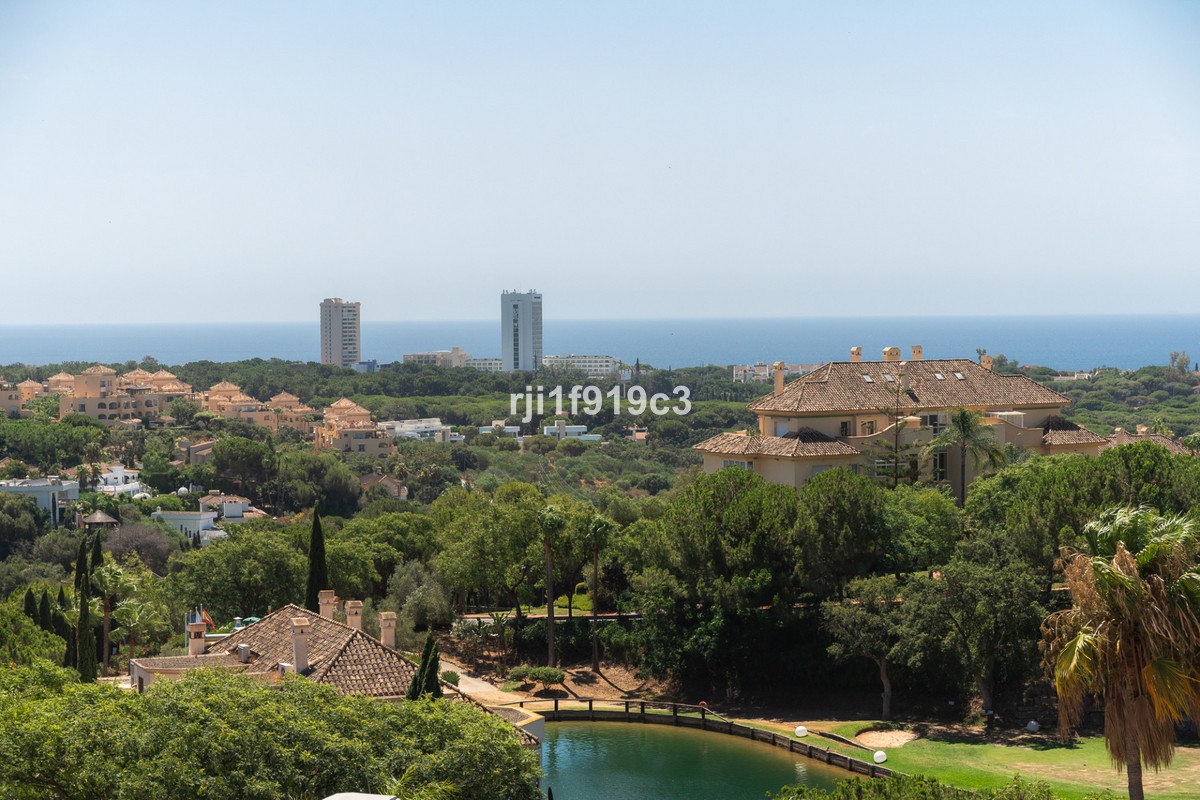 3 bedroom Apartments for sale in Elviria Hills – R5124259 3 bedroom Apartments for sale in Elviria Hills – R5124259