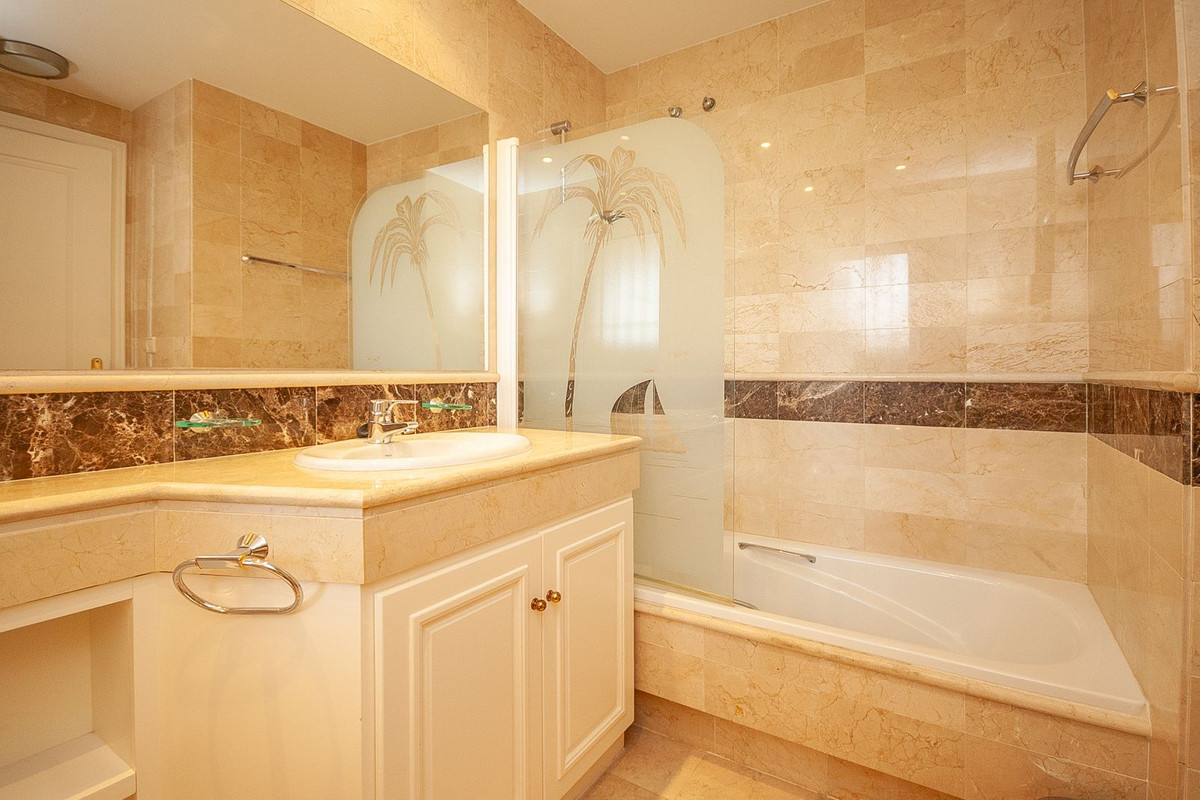 3 bedroom Apartments for sale in Elviria – R5438512 3 bedroom Apartments for sale in Elviria – R5438512